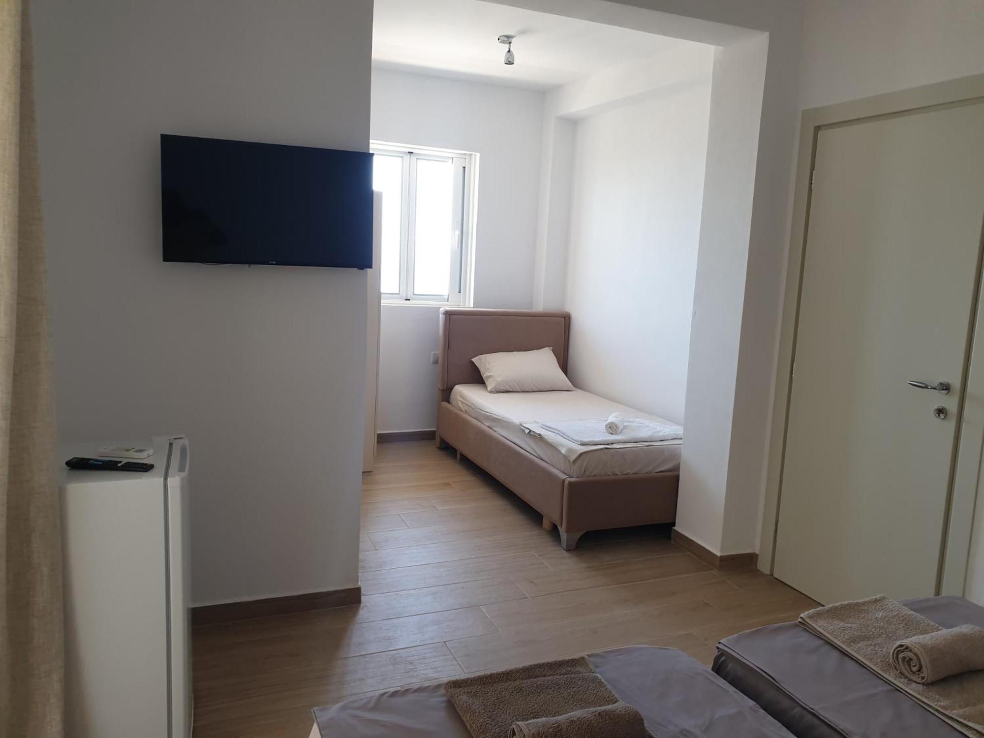 Rooms By George Dhërmi Extérieur photo