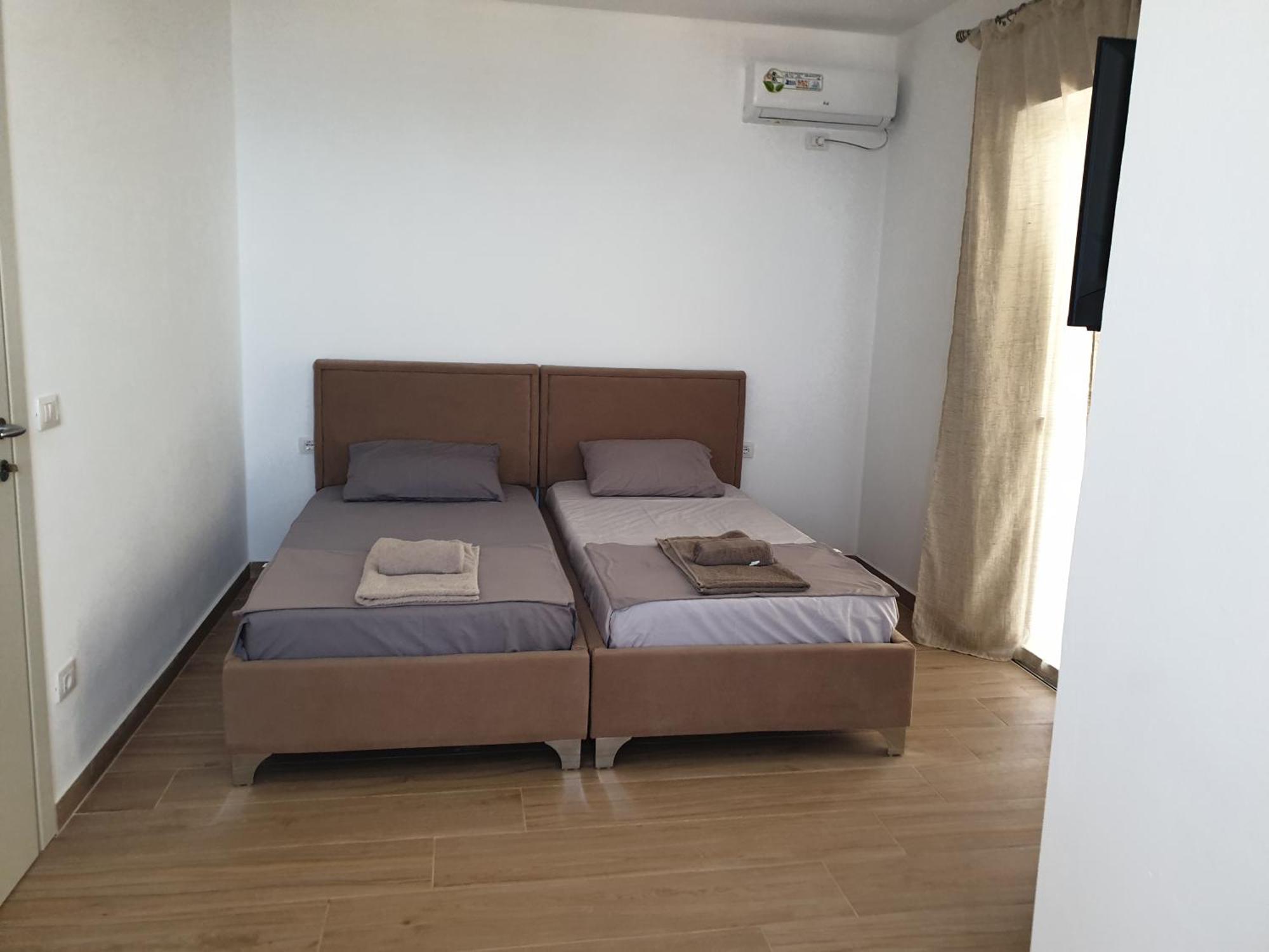 Rooms By George Dhërmi Extérieur photo